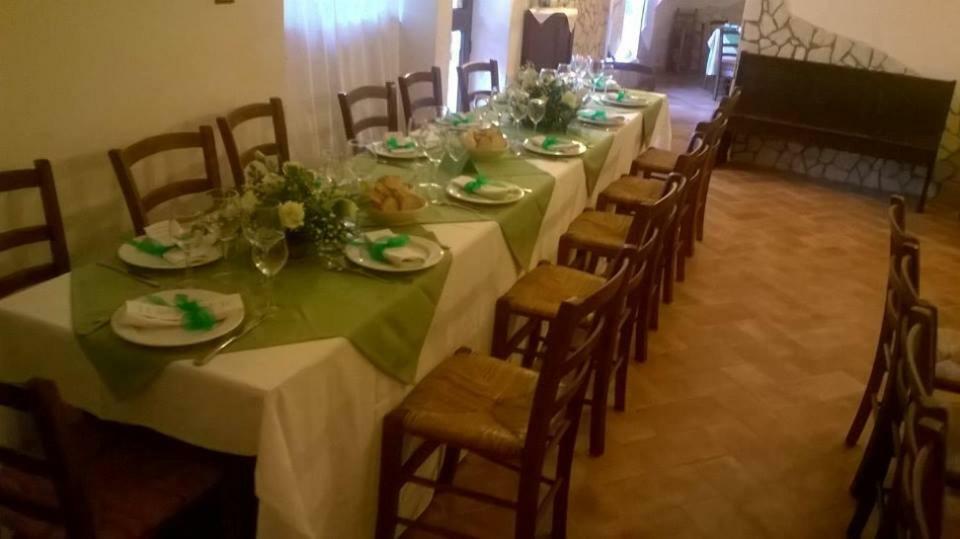 Вилла Agriturismo Tre Santi Падула Экстерьер фото